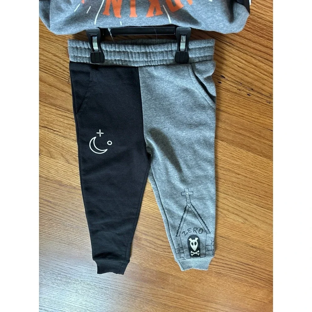 Disney's Nightmare Before Christmas 2 Pc Set 3T glows in the dark NWT